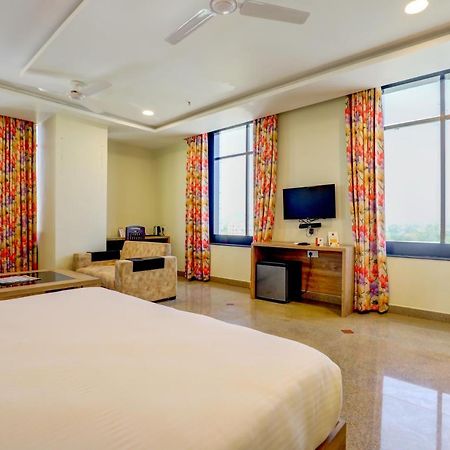 Hotel Shree Nanda Удайпур Экстерьер фото